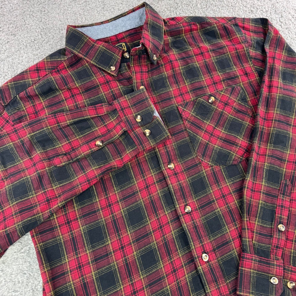 Noble Outfitters Mens Large Red Black Plaid Cotton Button Down Shirt